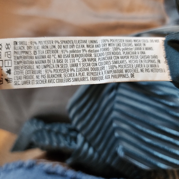 A velveteen forever 21 romper - Picture 4 of 4